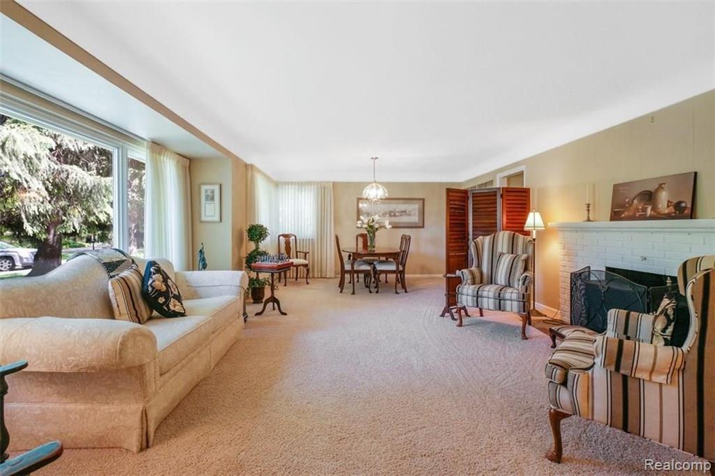 196 Vreeland Drive Rochester, MI 48309 - Photo 4 of 35