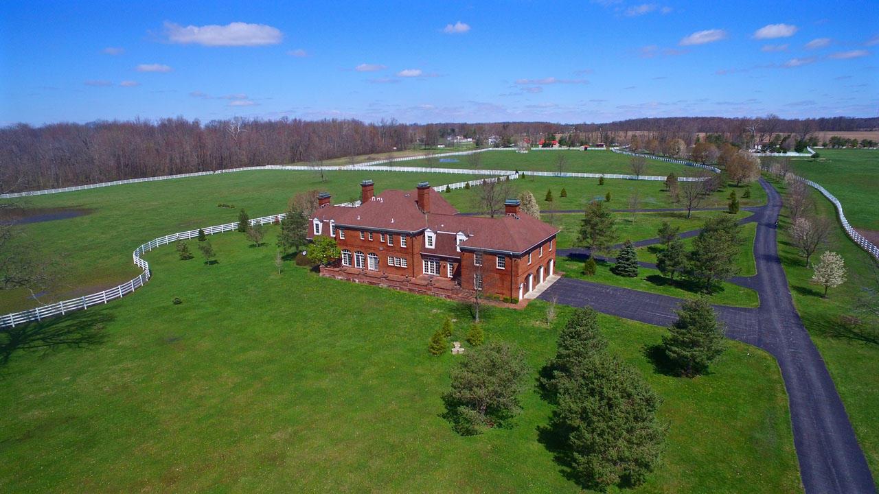 12025 Cable Road Southwest Pataskala, OH 43062 - Photo 1 of 136