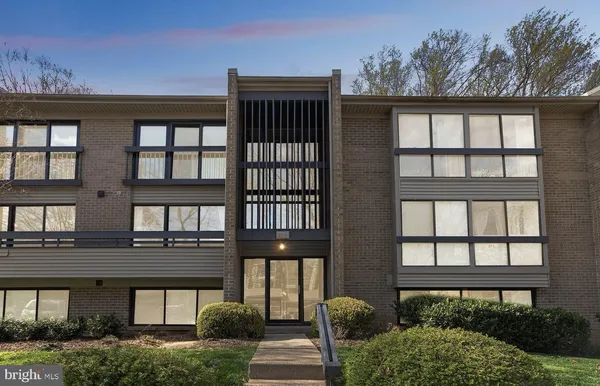 $390,000 | 2116 Green Watch Way, Unit 200D, Reston, VA 20191