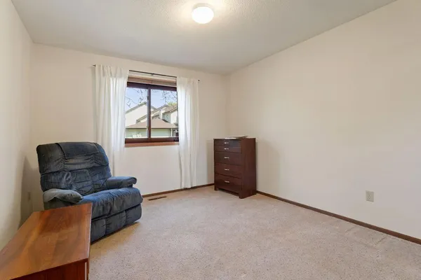 $135,000 | 438 Etna Street, Unit 103, St. Paul, MN 55106