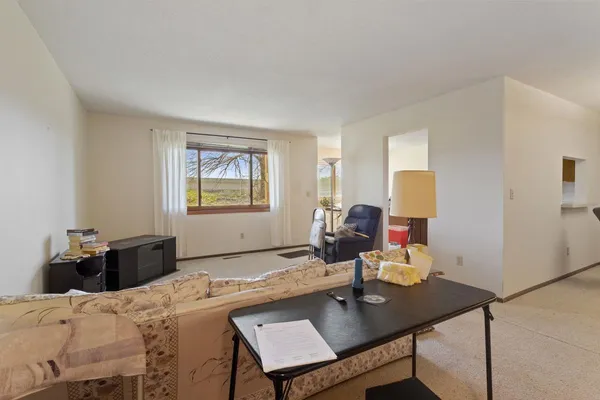 $135,000 | 438 Etna Street, Unit 103, St. Paul, MN 55106