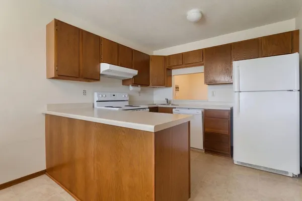 $135,000 | 438 Etna Street, Unit 103, St. Paul, MN 55106