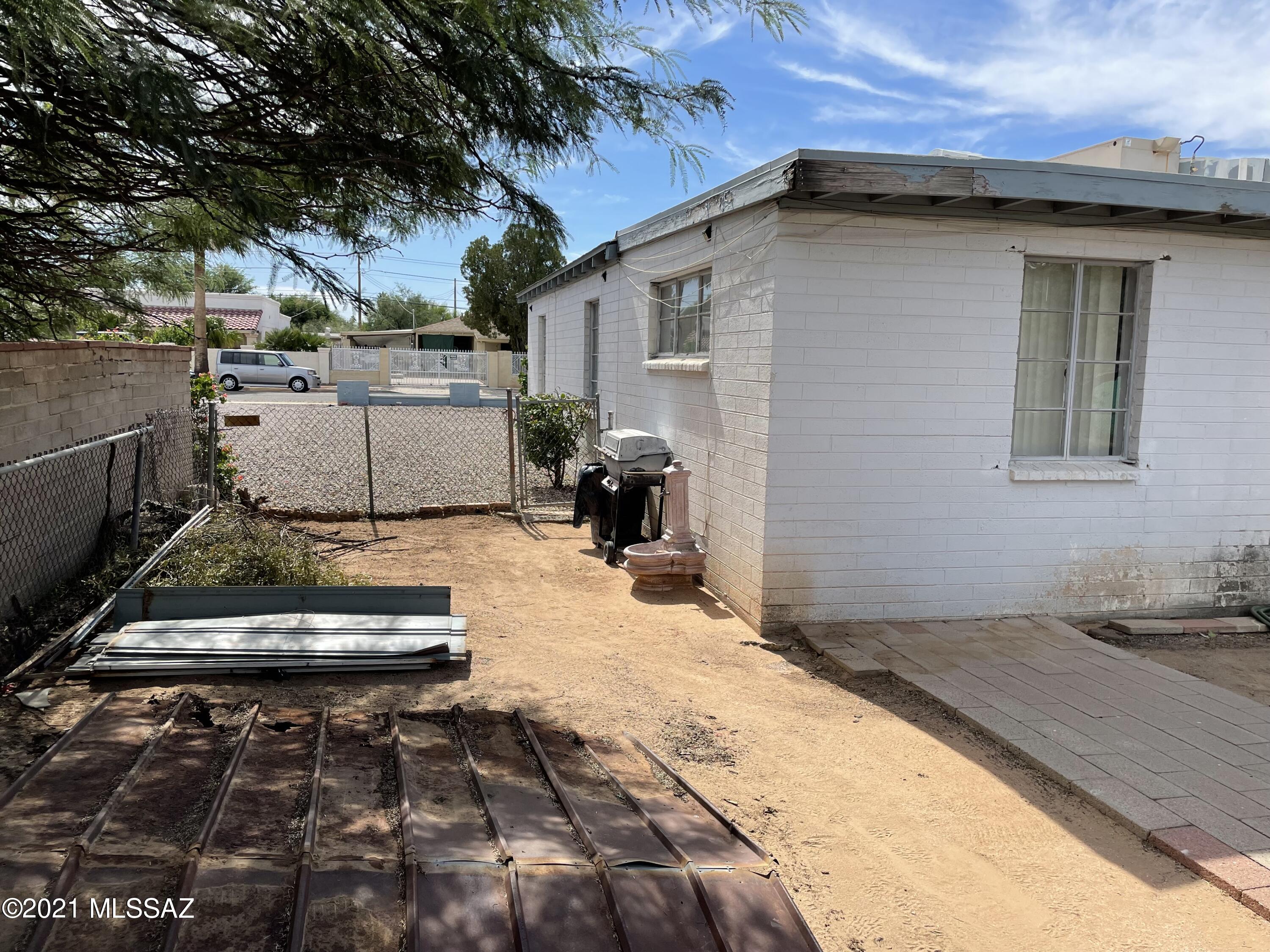 3715 East 25th Street Tucson, AZ 85713 - Photo 8 of 8