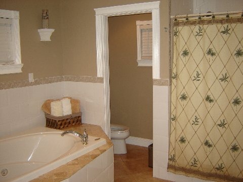 1018 Valencia Road Key Largo, FL 33037 - Photo 22 of 26 Master Bath tub and Shower
