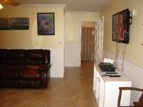 1018 Valencia Road Key Largo, FL 33037 - Photo 26 of 26 Hall to Guest Bath