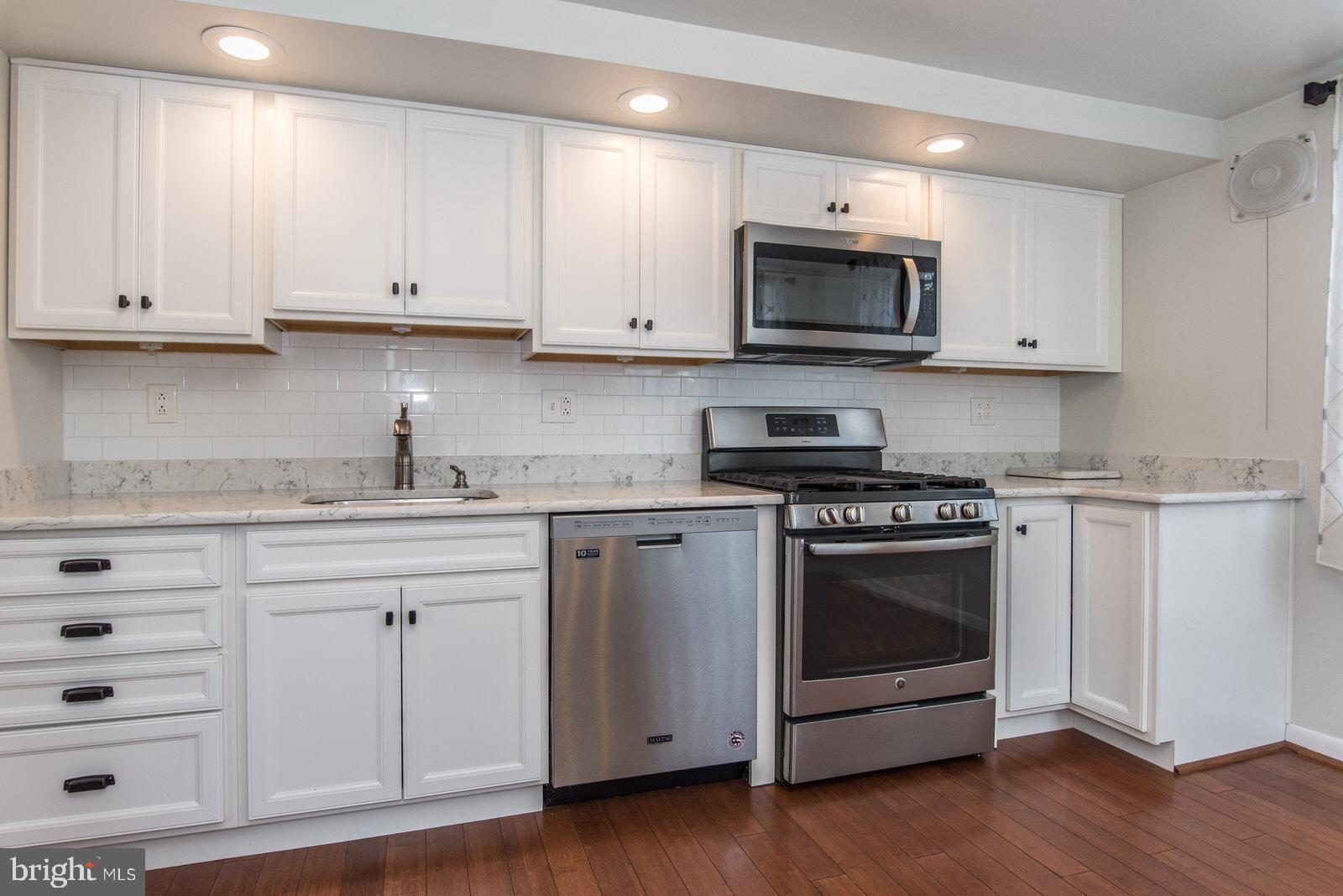 8606 Bridle Road Philadelphia, PA 19115 - Photo 19 of 71
