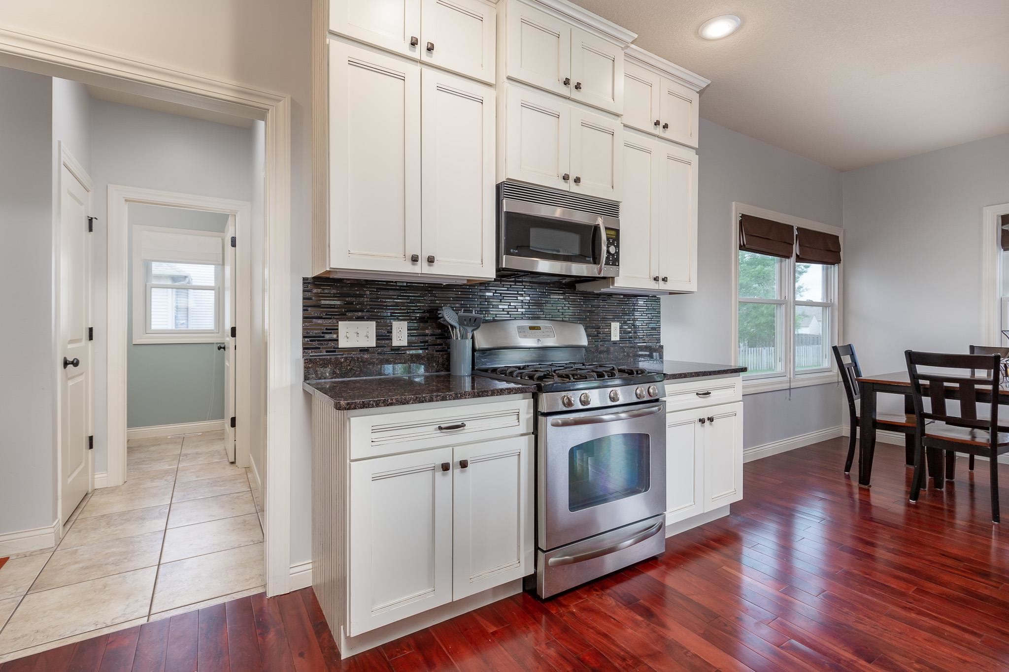 5448 Judge Road Bettendorf, IA 52722 - Photo 10 of 39 Gallery Image 10