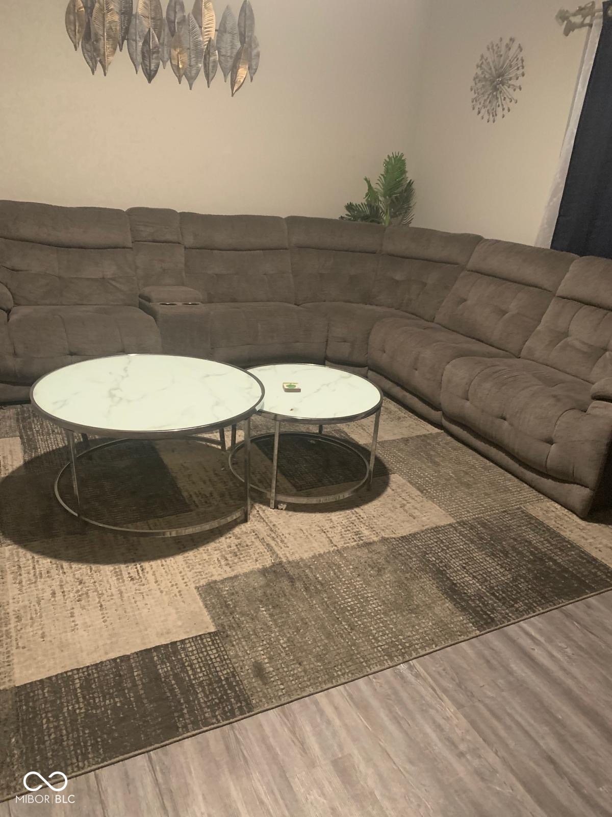 9118 Larson Drive Pendleton, IN 46064 - Photo 2 of 12