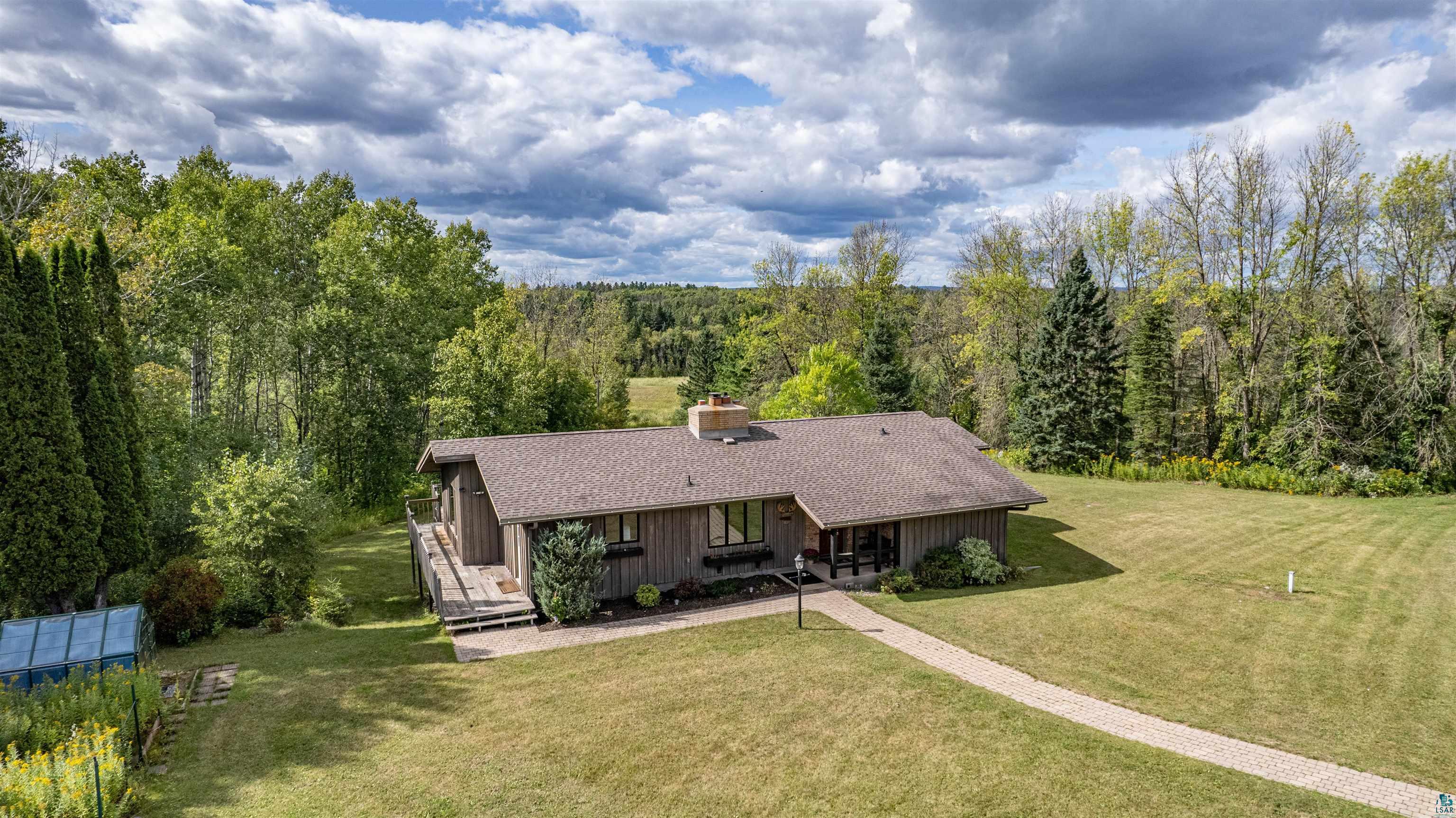 4153 Lindberg Road Superior, WI 54880 - Photo 4 of 78 Gallery Image 4