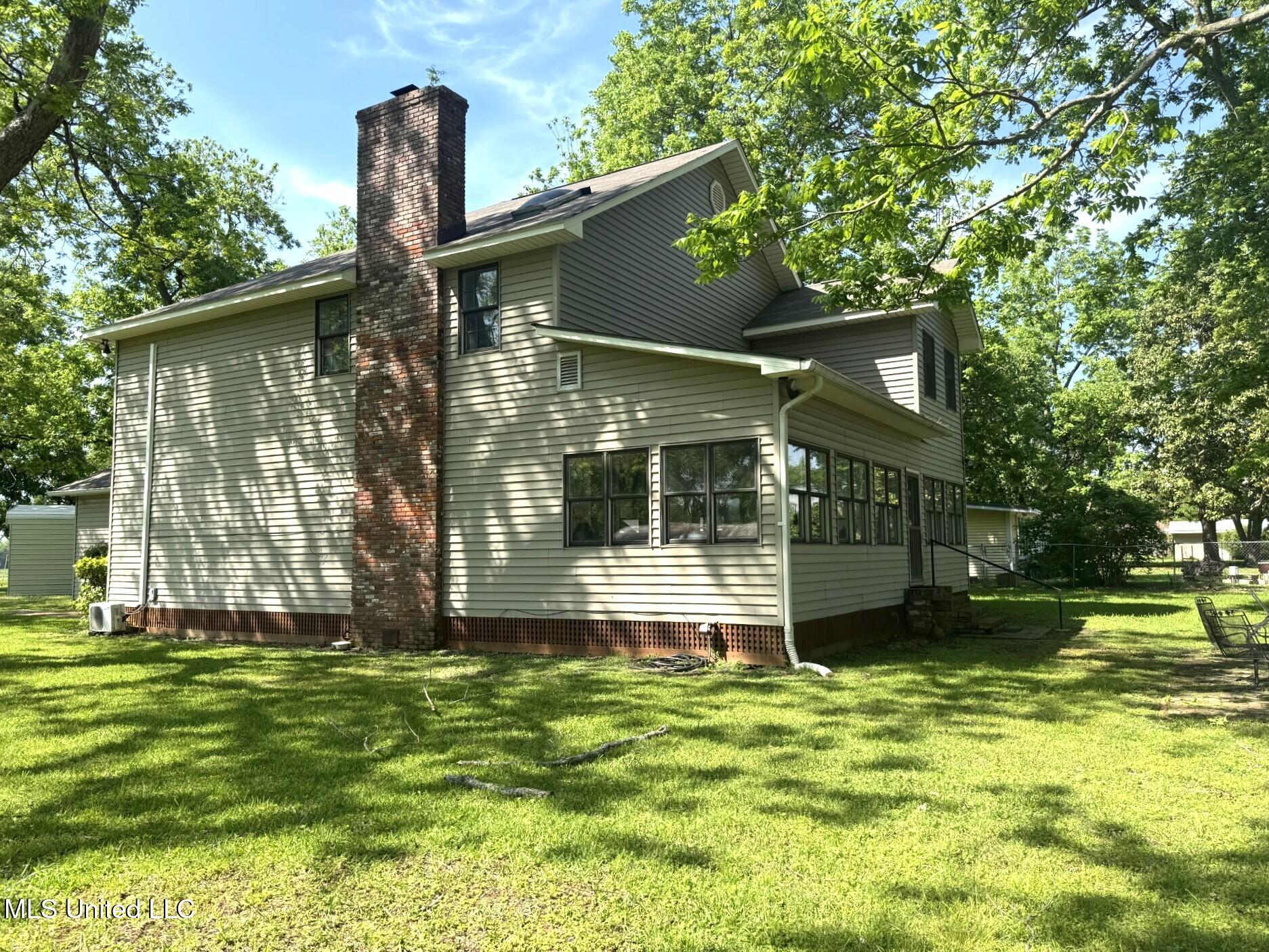 5367 State Rte 568 Ferriday, LA 71334 - Photo 4 of 49 thumbnail_IMG_0178.jpg 5367 e