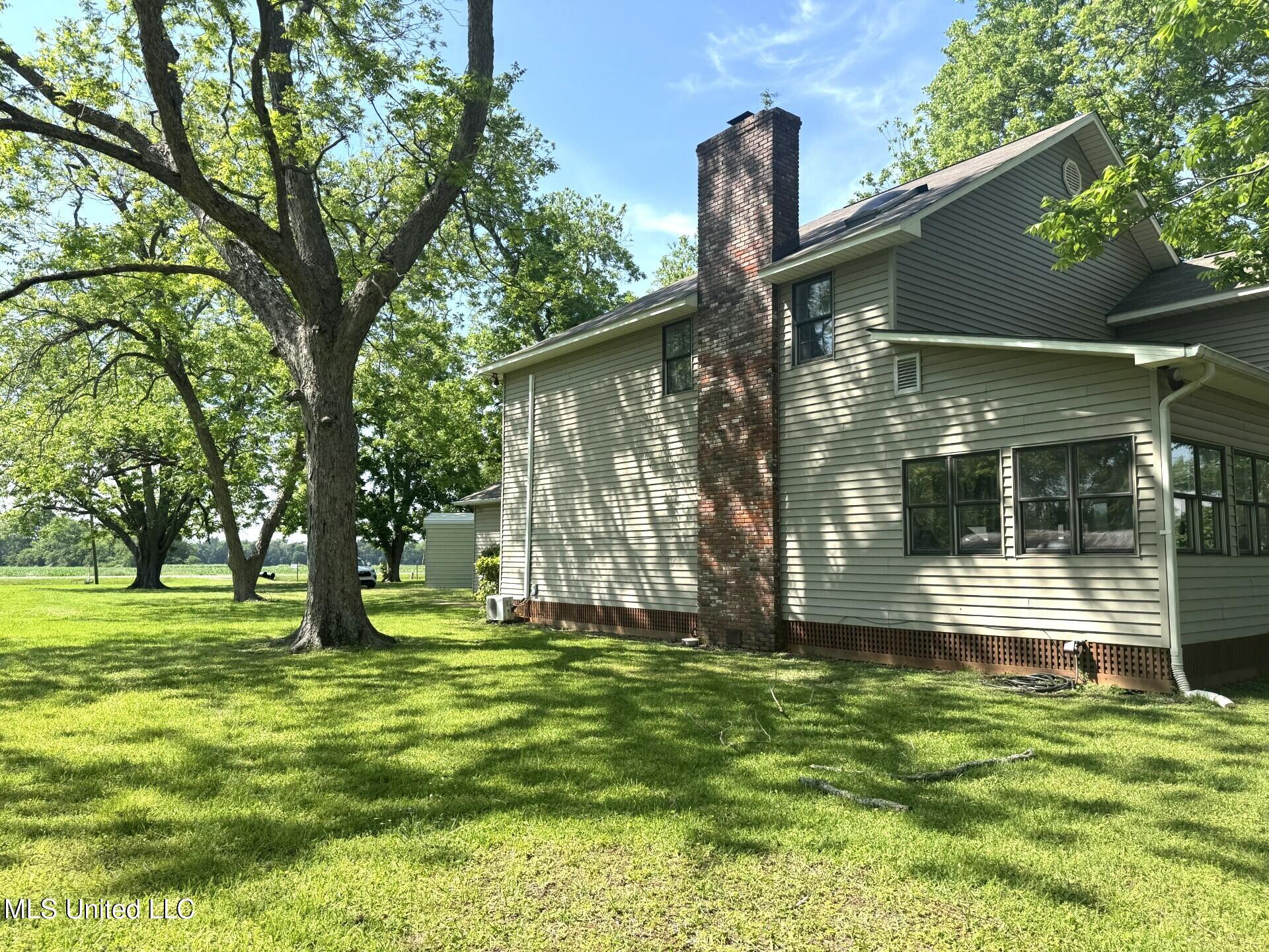 5367 State Rte 568 Ferriday, LA 71334 - Photo 5 of 49 thumbnail_IMG_0179.jpg 5367 d