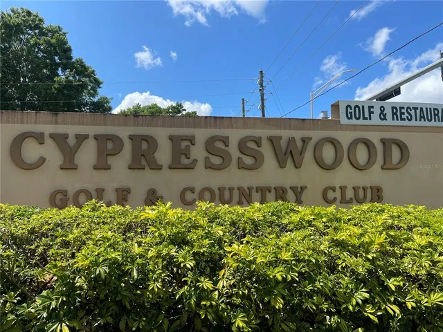 a close up of a street sign