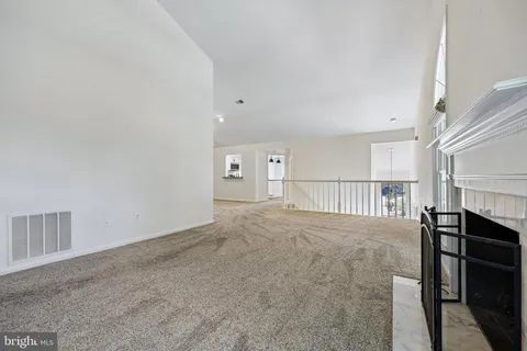 $750,000 | 5823 Linden Square Court, Unit 52, Rockville, MD 20852