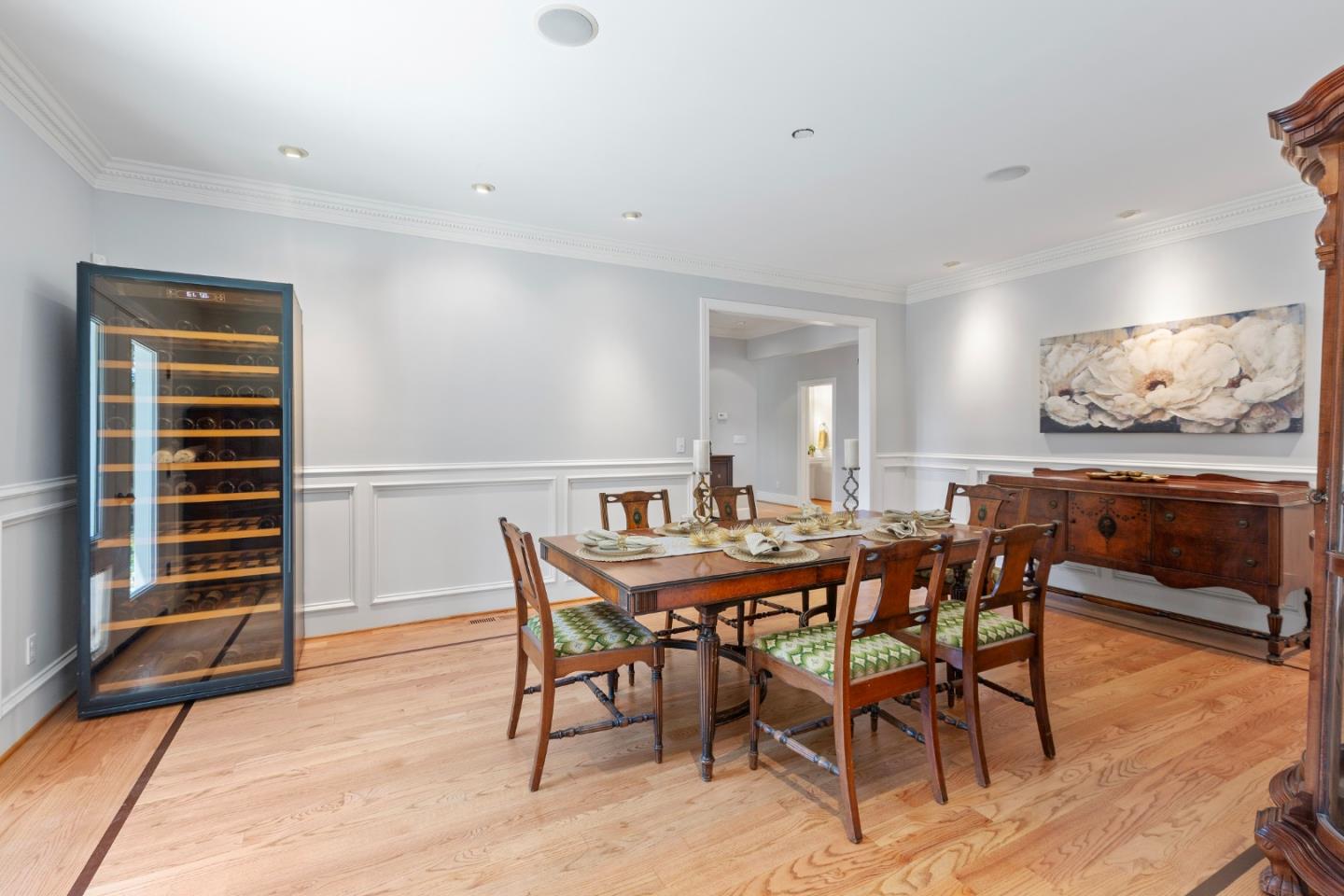 976 Riverside Drive San Jose, CA 95125 - Photo 17 of 78 a view of a dining room with furniture and wooden floor
