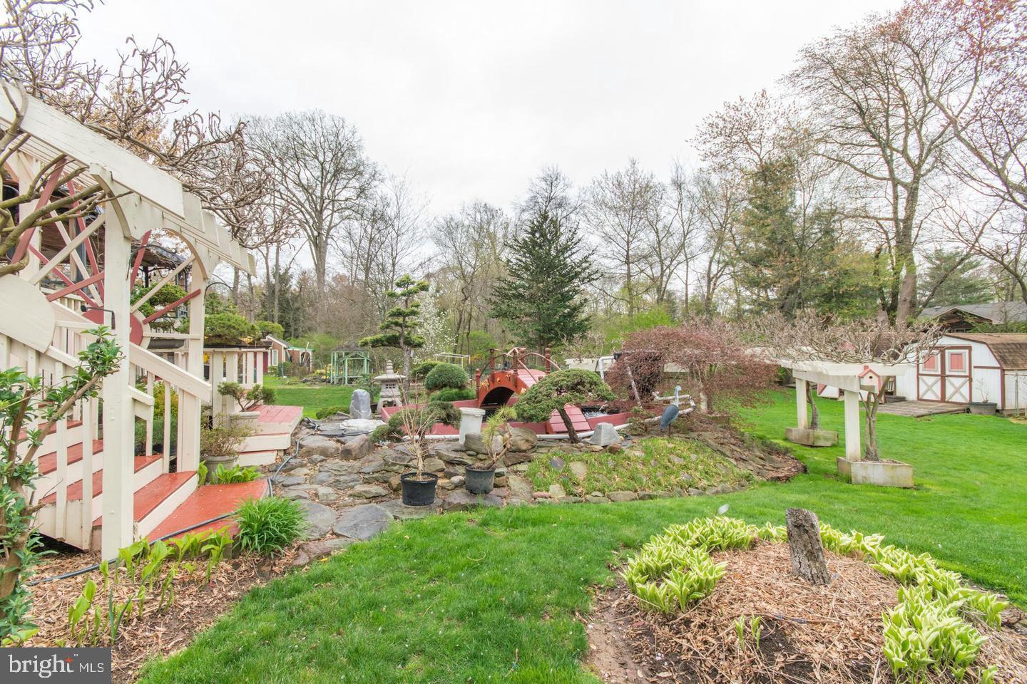 933 Herman Road Horsham, PA 19044 - Photo 47 of 59 bACKYARD - gARDEN