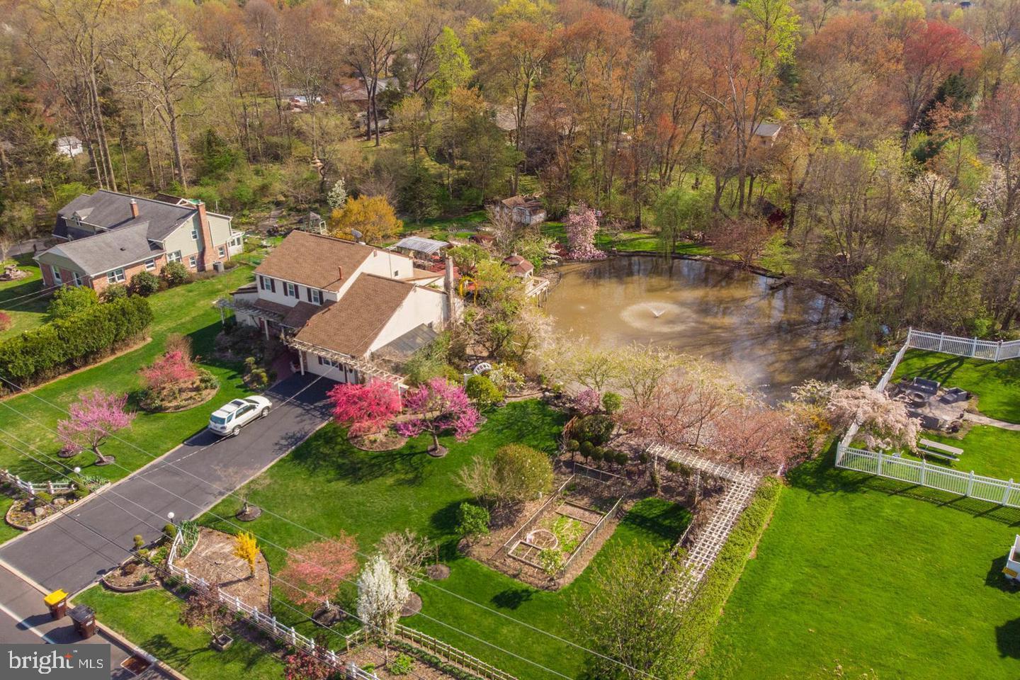 933 Herman Road Horsham, PA 19044 - Photo 6 of 59 Gallery Image 6