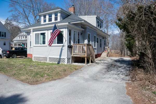 $374,999 | 117 Lake Street, Auburn, ME 04210