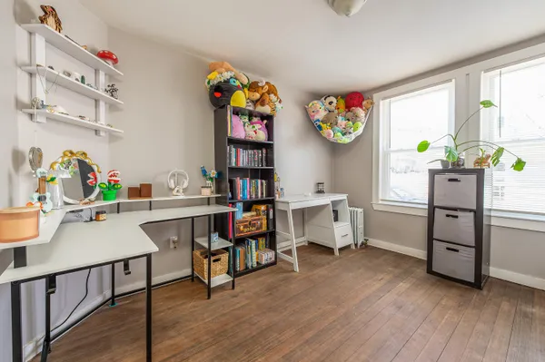 $374,999 | 117 Lake Street, Auburn, ME 04210