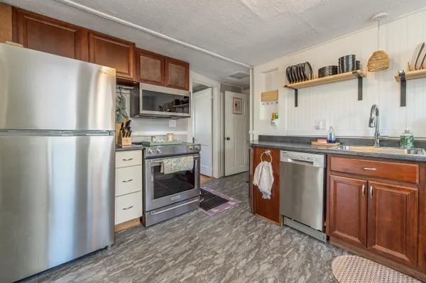 $374,999 | 117 Lake Street, Auburn, ME 04210