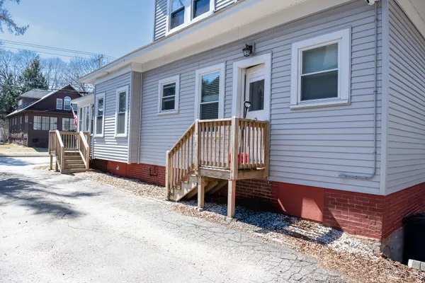 $374,999 | 117 Lake Street, Auburn, ME 04210