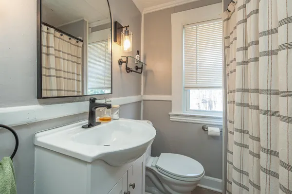 $374,999 | 117 Lake Street, Auburn, ME 04210