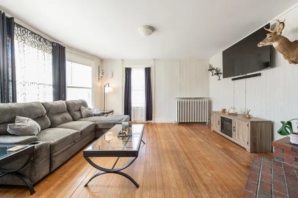 $374,999 | 117 Lake Street, Auburn, ME 04210