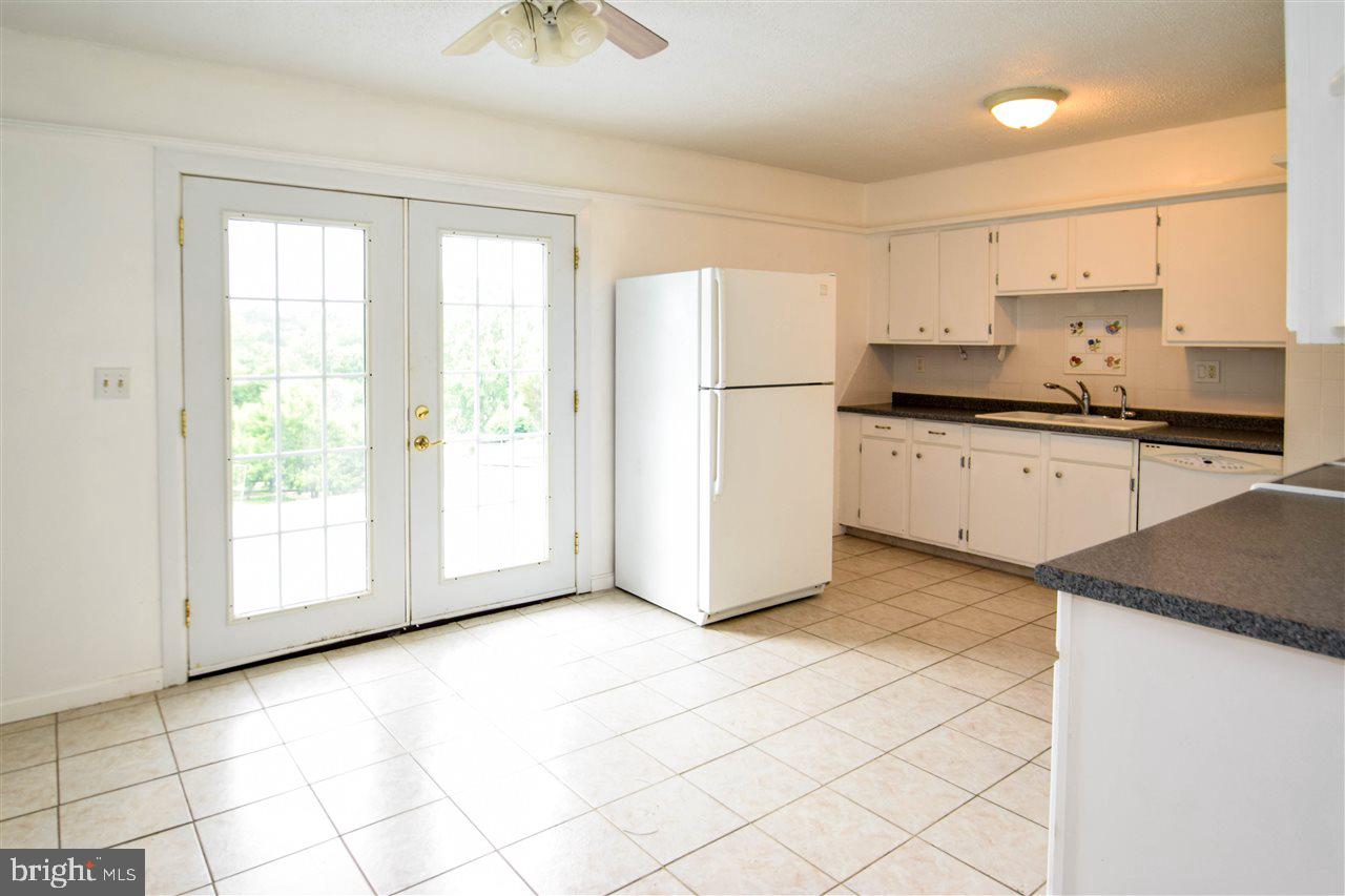 484 School Road Jacobus, PA 17407 - Photo 9 of 30 Gallery Image 9