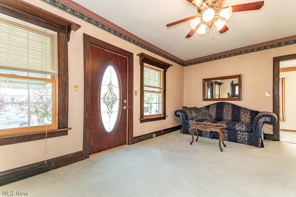 17709 Crestland Road Cleveland, OH 44119 - Photo 18 of 42 Amazing woodwork in this home