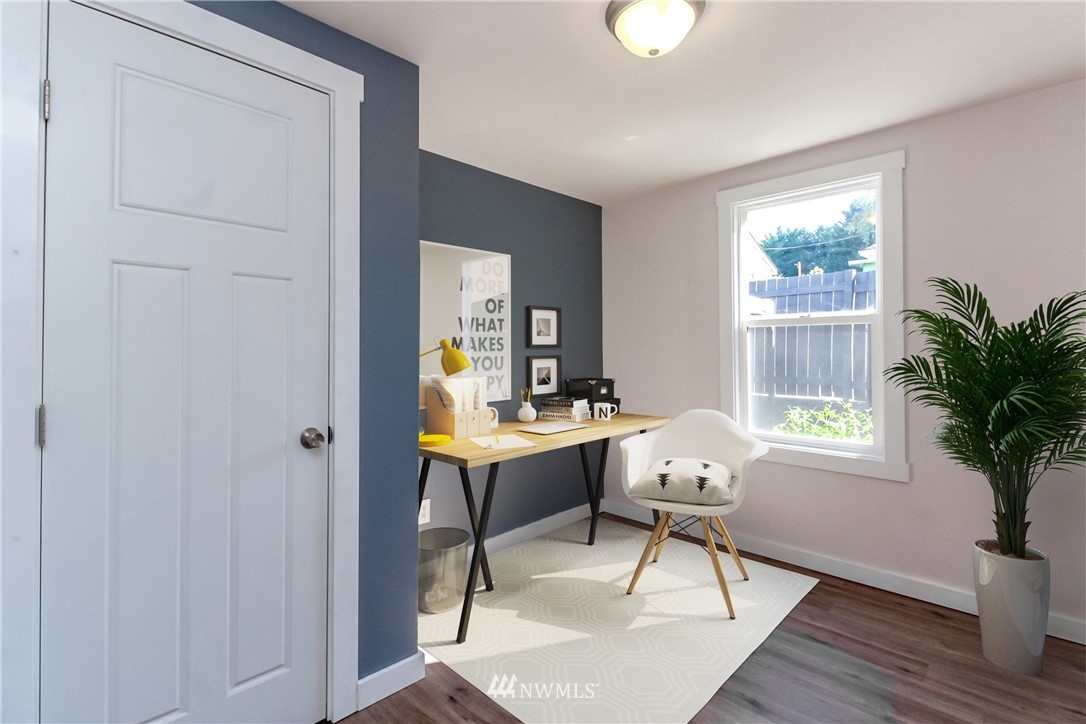 11932 Renton Avenue South Seattle, WA 98178 - Photo 14 of 22 Gallery Image 14