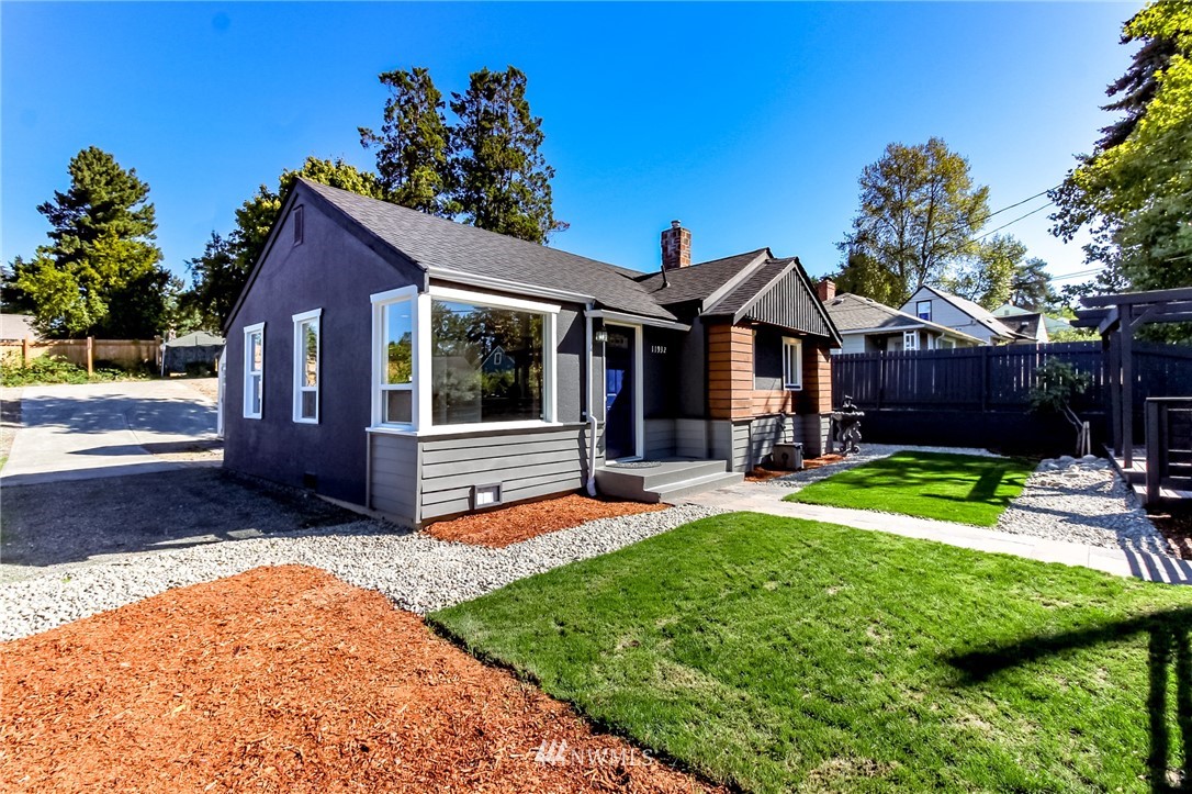11932 Renton Avenue South Seattle, WA 98178 - Photo 20 of 22 Gallery Image 20