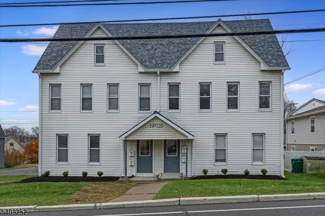 $1,900 | 120 High Street, Unit 2, Newton, NJ 07860