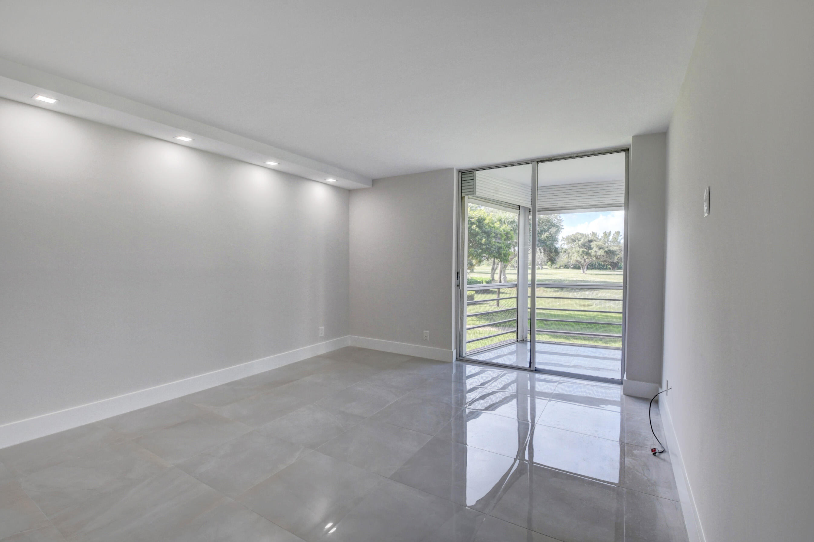 5201 Northwest 2nd Avenue, Unit 211 Boca Raton, FL 33487 - Photo 17 of 49 DSC_8143_4_5_6_7