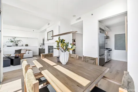 $1,999,000 | 239 Brannan Street, Unit 18J, San Francisco, CA 94107