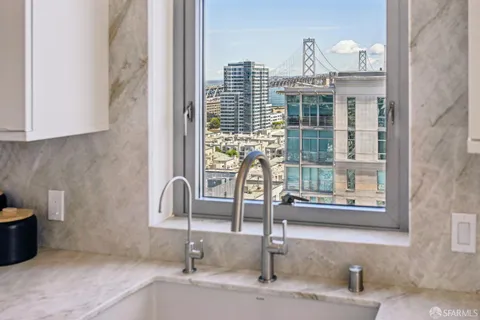 $1,999,000 | 239 Brannan Street, Unit 18J, San Francisco, CA 94107
