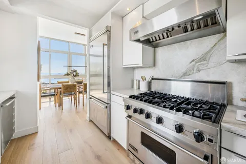 $1,999,000 | 239 Brannan Street, Unit 18J, San Francisco, CA 94107