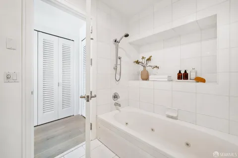 $1,999,000 | 239 Brannan Street, Unit 18J, San Francisco, CA 94107
