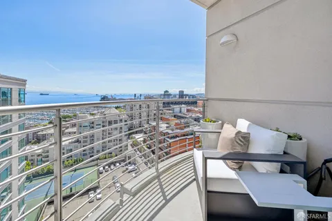 $1,999,000 | 239 Brannan Street, Unit 18J, San Francisco, CA 94107