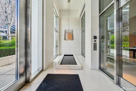 $1,999,000 | 239 Brannan Street, Unit 18J, San Francisco, CA 94107