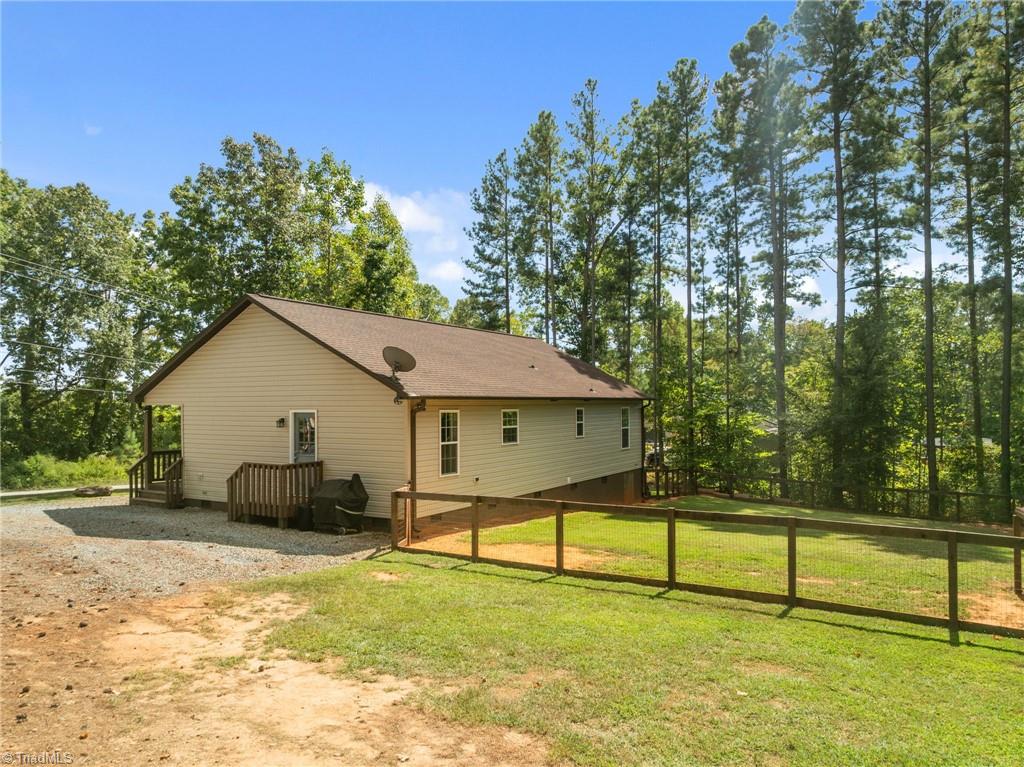 3422 Old Mountain Road Lexington, NC 27292 - Photo 5 of 29 Gallery Image 5