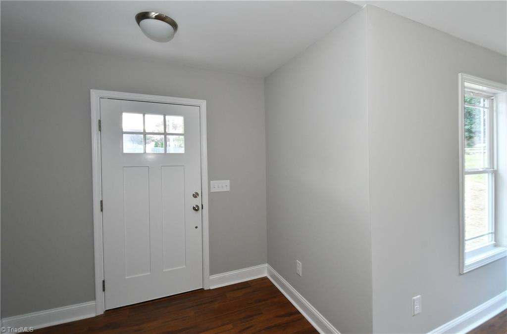 5661 Reynolda Road Winston-Salem, NC 27106 - Photo 3 of 17 Gallery Image 3