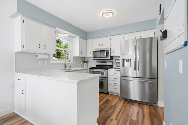 $375,000 | 10315 96th Avenue North, Maple Grove, MN 55369