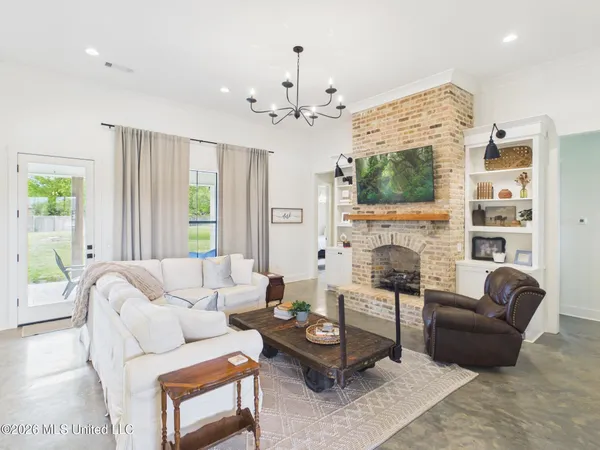 $699,000 | 268 Disciple Drive, Brandon, MS 39047