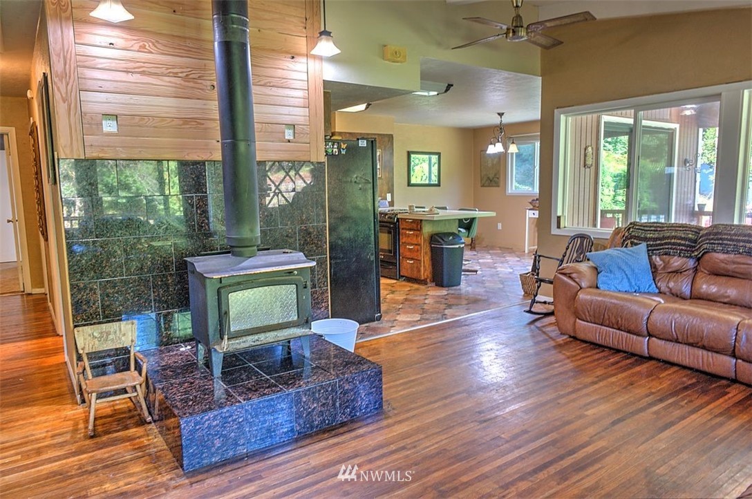 7610 Lewis River Road Ariel, WA 98603 - Photo 2 of 36 Gallery Image 2
