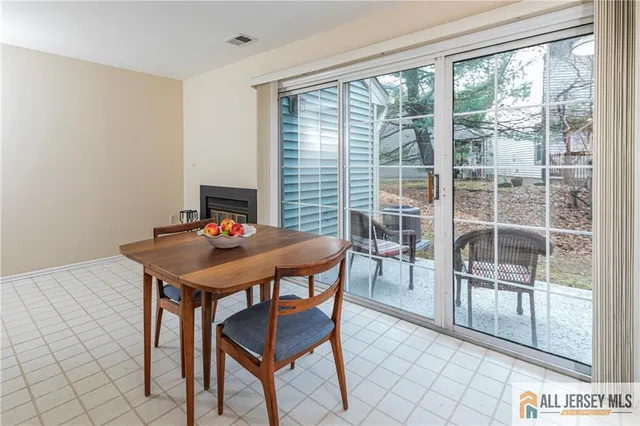 $430,000 | 2002 Sandlewood Court, Monmouth Junction, NJ 08852