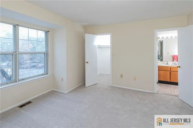 $430,000 | 2002 Sandlewood Court, Monmouth Junction, NJ 08852