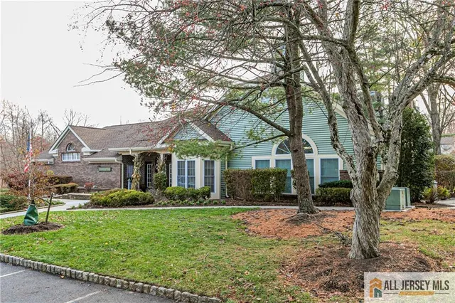 $430,000 | 2002 Sandlewood Court, Monmouth Junction, NJ 08852
