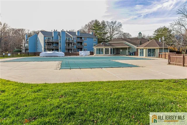 $430,000 | 2002 Sandlewood Court, Monmouth Junction, NJ 08852