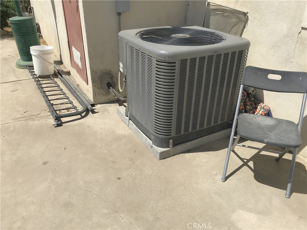 415 Kern Street Taft, CA 93268 - Photo 20 of 31