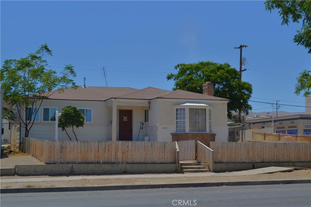 415 Kern Street Taft, CA 93268 - Photo 2 of 31