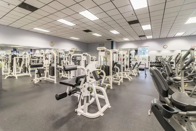 $2,000 | 2 Golfs Edge, Unit D, West Palm Beach, FL 33417